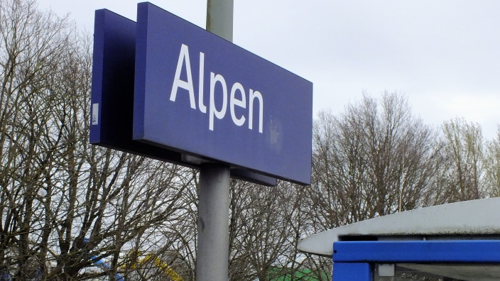 Bahnhof Alpen